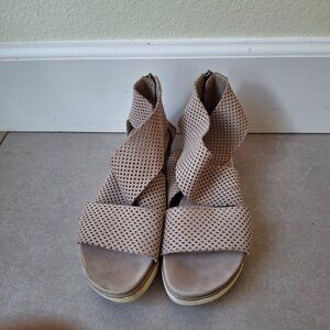 Eileen Fisher Taupe Perforated Leather Wedge Sandals 6.5